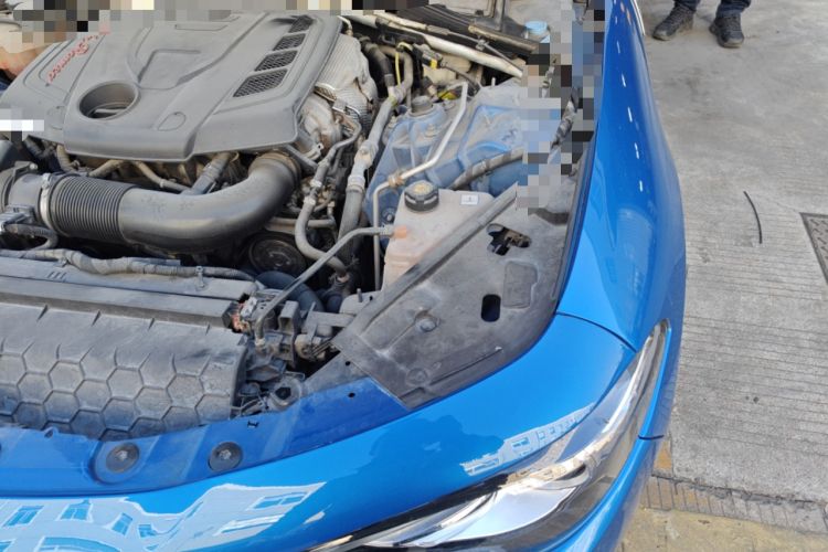 Used Alfa Romeo Giulia 2017 2.0T 200HP Luxury Edition Engine Bay Left