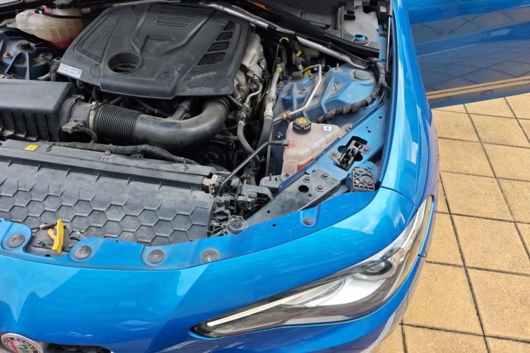 Used Alfa Romeo Giulia 2017 2.0T 200HP Elite Edition Engine Bay Left