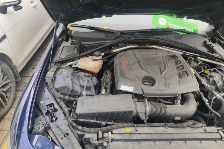 Used Alfa Romeo Giulia 2017 2.0T 280HP Luxury Edition Engine Bay Right