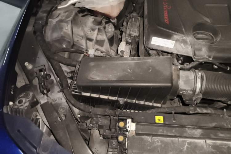 Used Alfa Romeo Giulia 2017 2.0T 280HP Luxury Edition Engine Bay Right