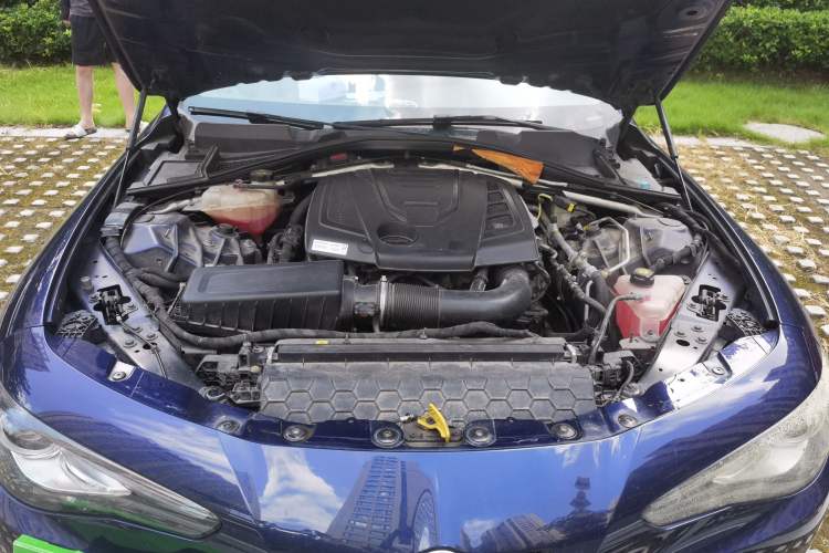 Used Alfa Romeo Giulia 2017 2.0T 200HP Elite Edition Engine Bay