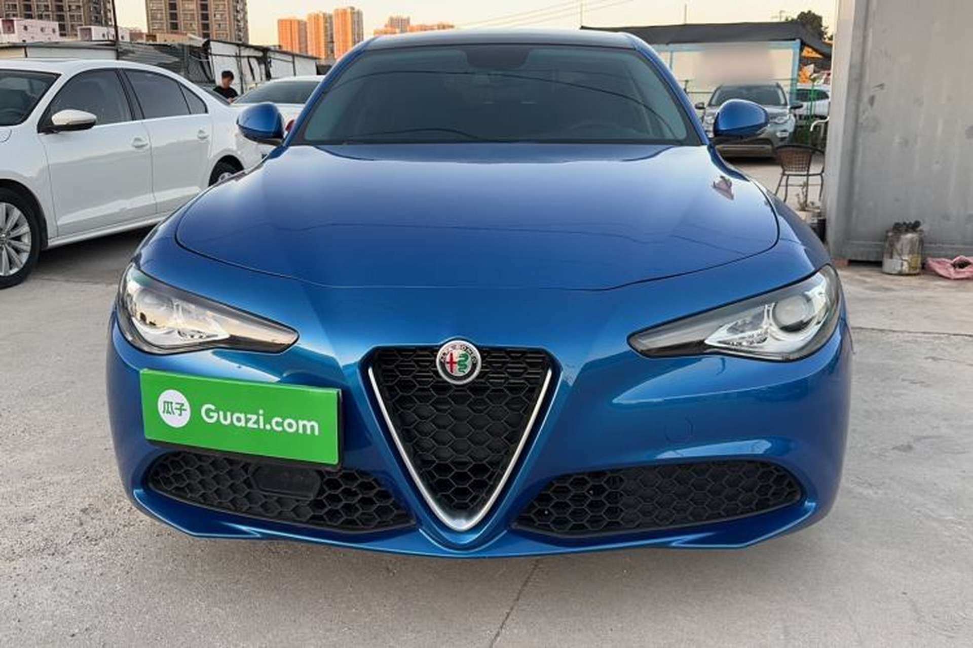 Used Alfa Romeo Giulia 2017 2.0T 200HP Luxury Edition Exterior 1