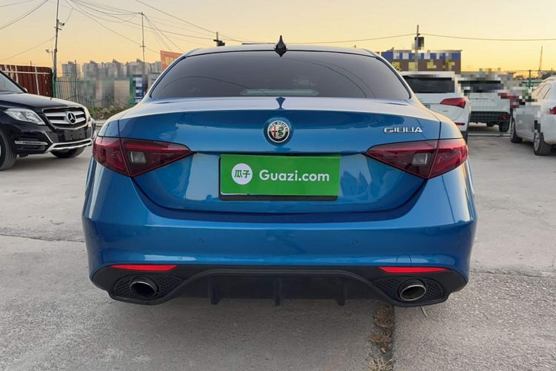 Used Alfa Romeo Giulia 2017 2.0T 200HP Luxury Edition Exterior 5