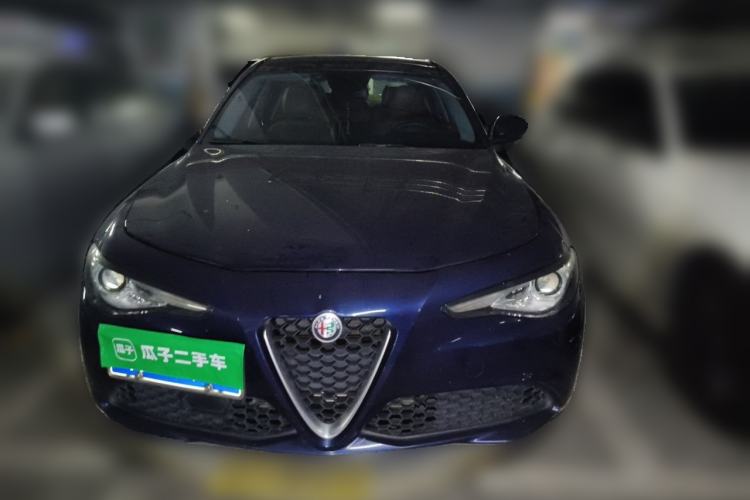 Used Alfa Romeo Giulia 2017 2.0T 200HP Luxury Edition Front