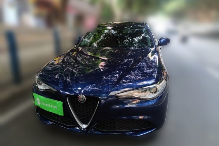 Used Alfa Romeo Giulia 2017 2.0T 200HP Luxury Edition Front