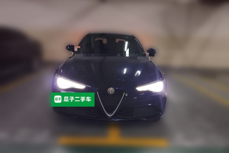 Used Alfa Romeo Giulia 2017 2.0T 280HP Luxury Edition Front