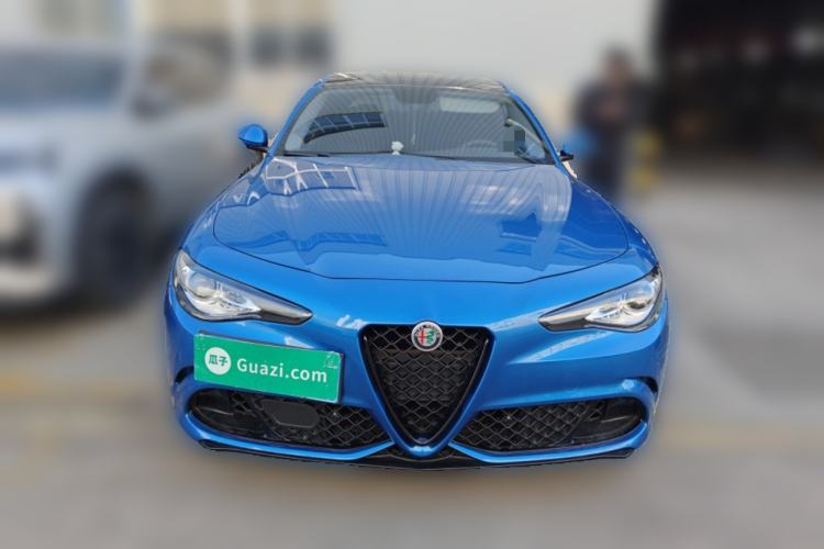 Used Alfa Romeo Giulia 2017 2.0T 200HP Luxury Edition Front