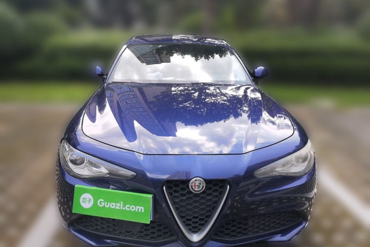 Used Alfa Romeo Giulia 2017 2.0T 200HP Elite Edition Front