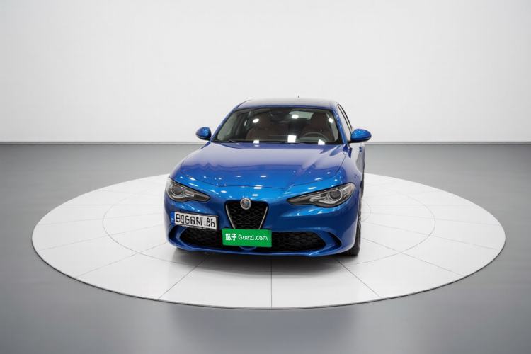 Used Alfa Romeo Giulia 2017 2.0T 200HP Elite Edition Front