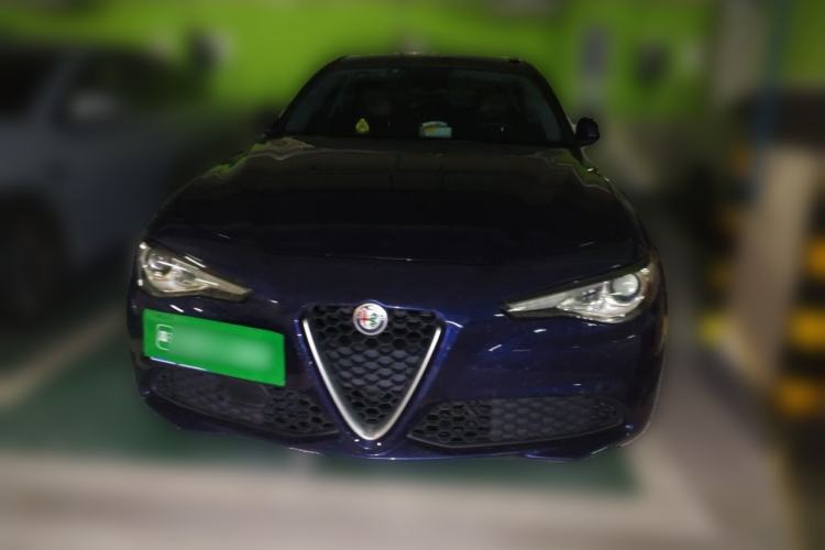 Used Alfa Romeo Giulia 2017 2.0T 280HP Luxury Edition Front
