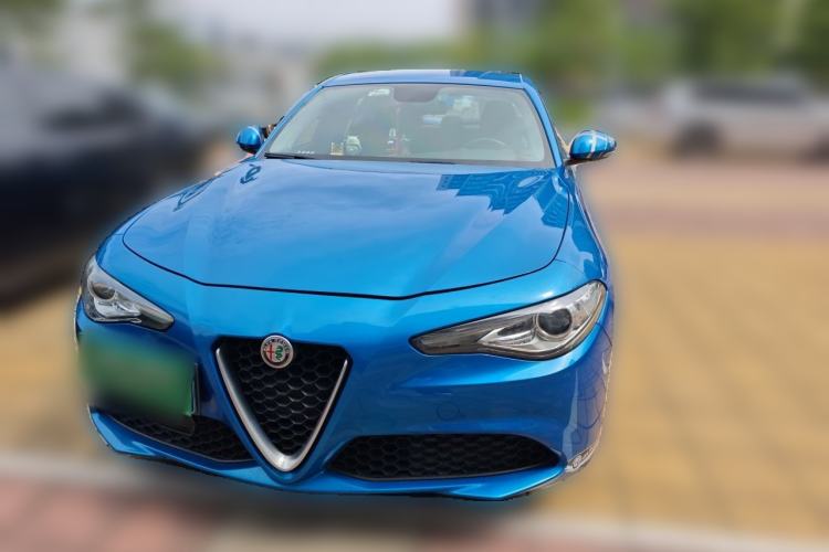 Used Alfa Romeo Giulia 2017 2.0T 200HP Elite Edition Front