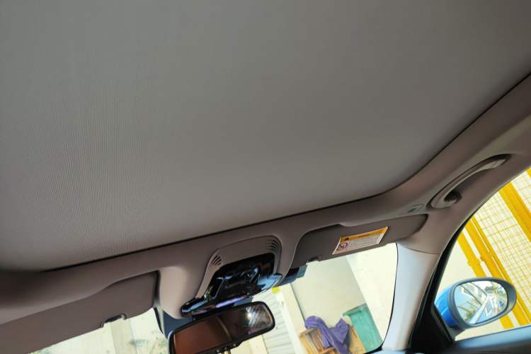 Used Alfa Romeo Giulia 2017 2.0T 280HP Luxury Edition Headliner
