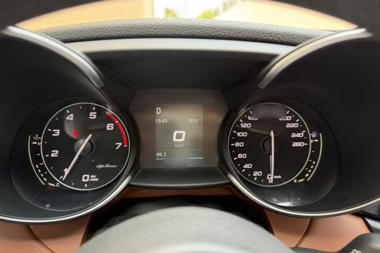 Used Alfa Romeo Giulia 2017 2.0T 200HP Elite Edition Instrument Cluster