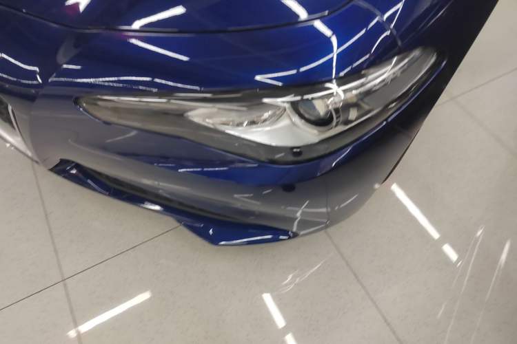 Used Alfa Romeo Giulia 2017 2.0T 280HP Luxury Edition Left Front Headlight