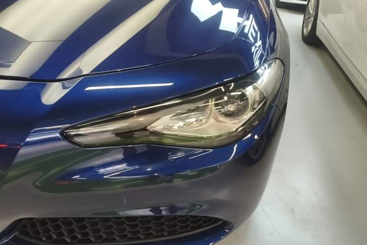 Used Alfa Romeo Giulia 2017 2.0T 200HP Luxury Edition Left Front Headlight