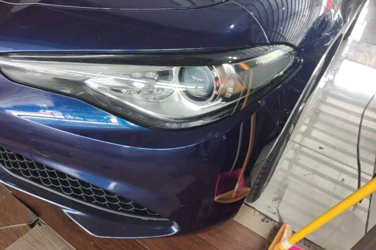 Used Alfa Romeo Giulia 2017 2.0T 200HP Luxury Edition Left Front Headlight