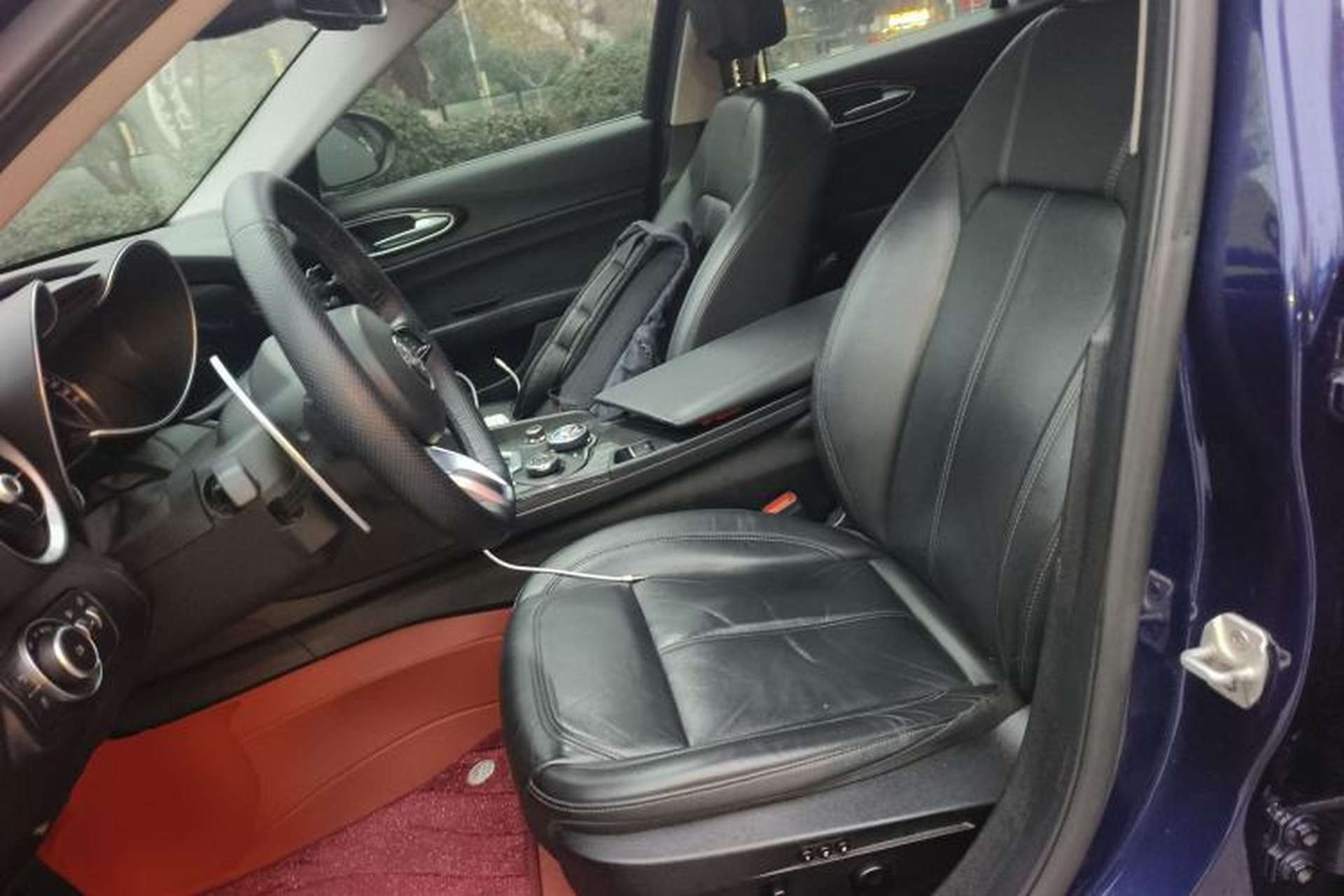 Used Alfa Romeo Giulia 2017 2.0T 280HP Luxury Edition Left Front Seat