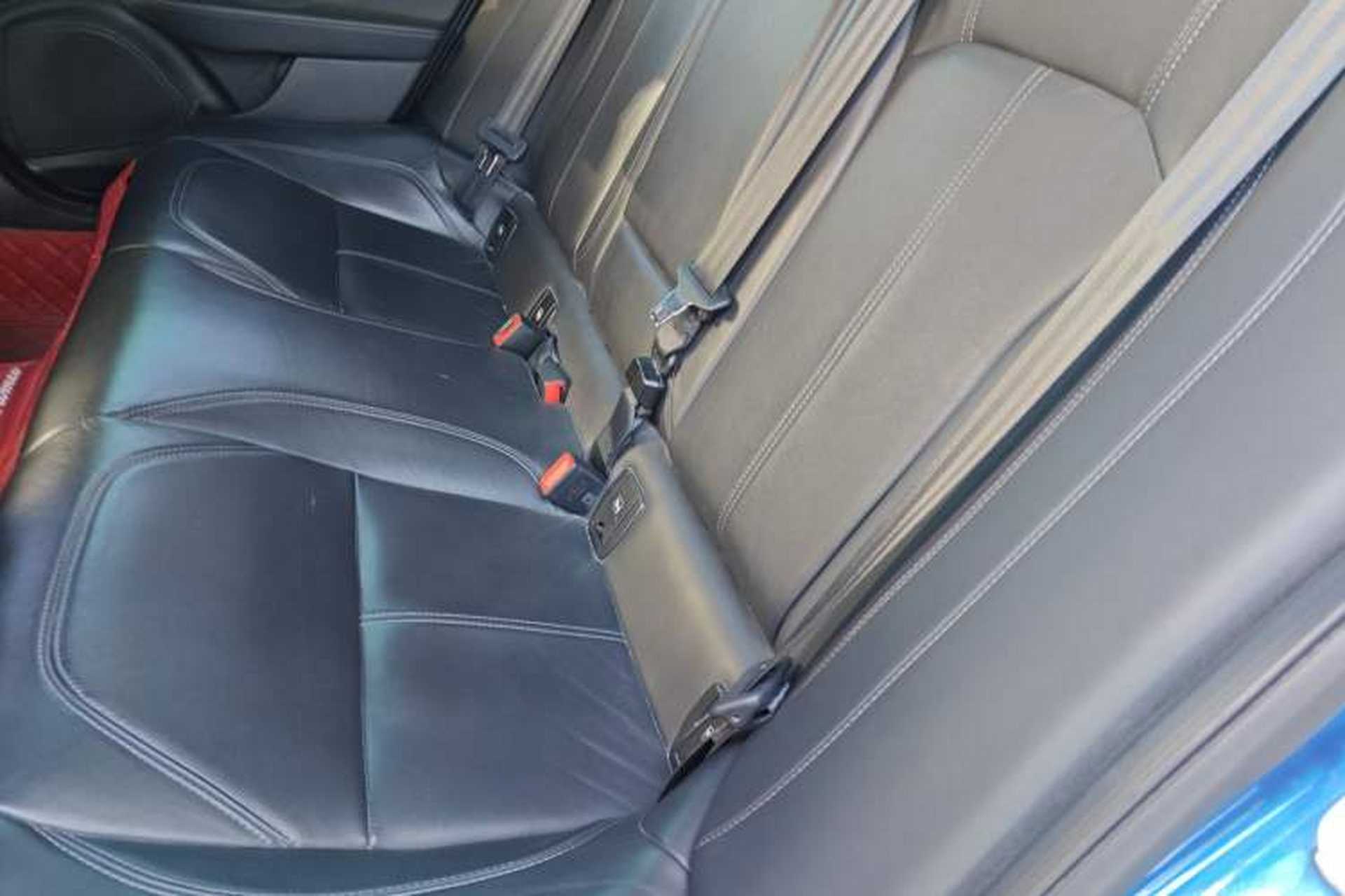 Used Alfa Romeo Giulia 2017 2.0T 200HP Luxury Edition Left Rear Seat