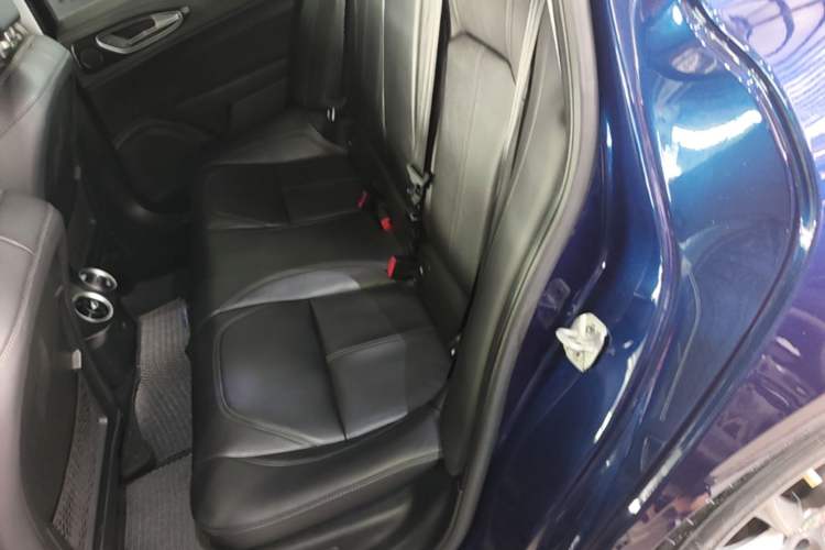 Used Alfa Romeo Giulia 2017 2.0T 200HP Luxury Edition Left Rear Seat