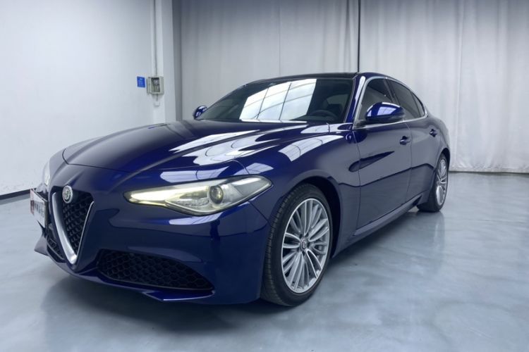 Used Alfa Romeo Giulia 2017 2.0T 280HP Luxury Edition Guazi used car, China used car export, Used car for sale, Used  cars, Cheapest cars for sale