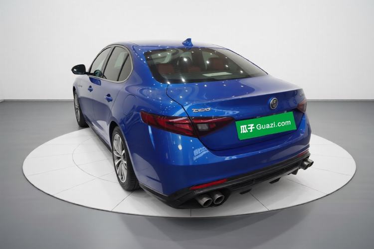 Used Alfa Romeo Giulia 2017 2.0T 200HP Elite Edition Rear Left 45 Deg