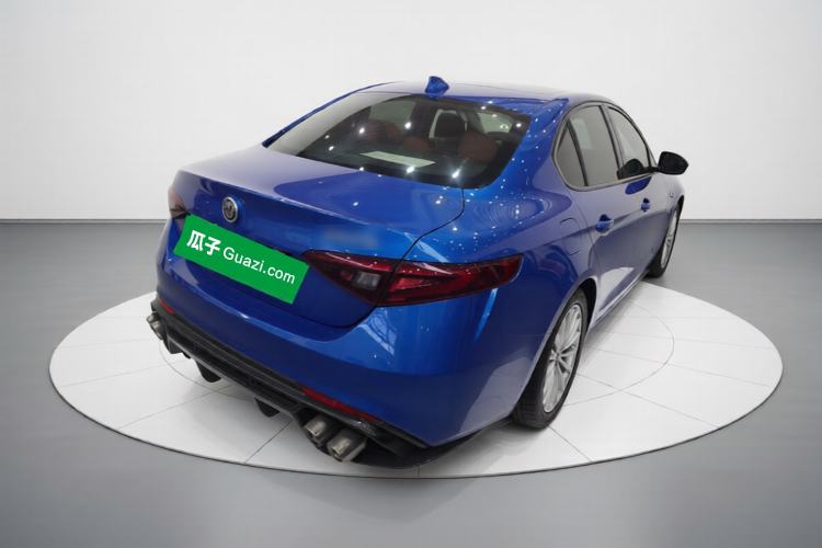 Used Alfa Romeo Giulia 2017 2.0T 200HP Elite Edition Rear Right 45 Deg