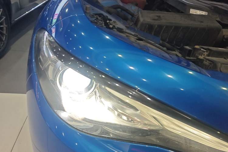 Used Alfa Romeo Giulia 2017 2.0T 200HP Elite Edition Right Front Headlight