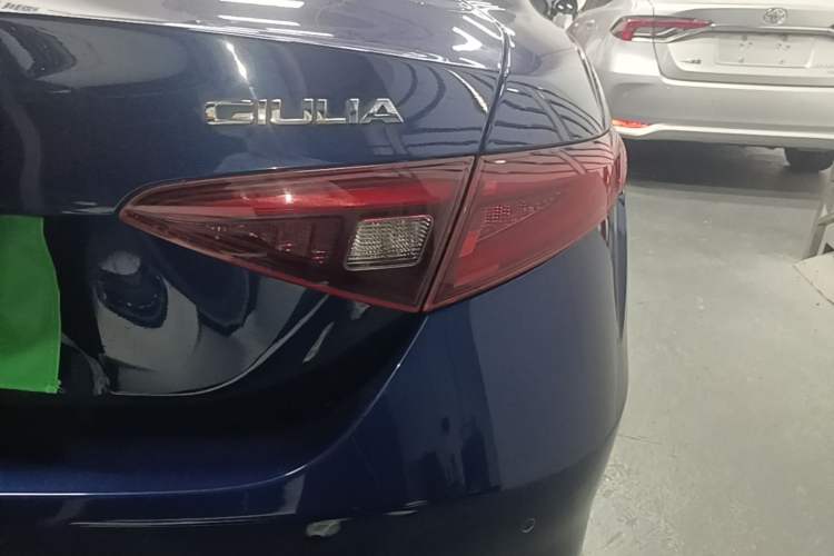 Used Alfa Romeo Giulia 2017 2.0T 200HP Elite Edition Right Rear Taillight