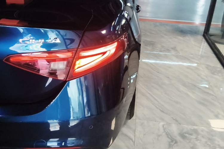 Used Alfa Romeo Giulia 2017 2.0T 200HP Elite Edition Right Rear Taillight