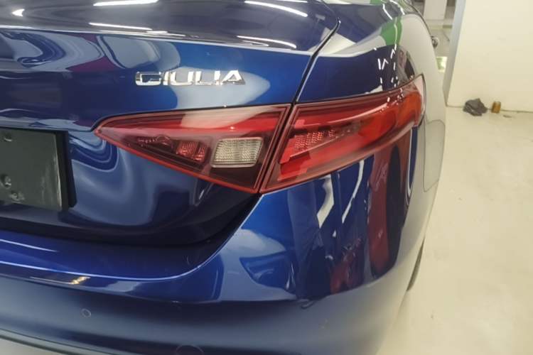 Used Alfa Romeo Giulia 2017 2.0T 200HP Luxury Edition Right Rear Taillight