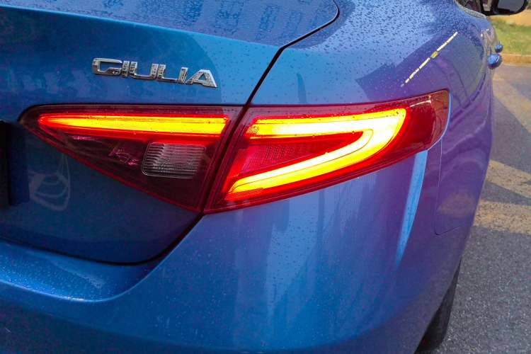 Used Alfa Romeo Giulia 2017 2.0T 200HP Luxury Edition Right Rear Taillight