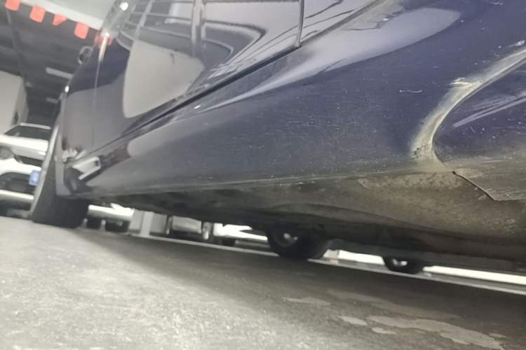 Used Alfa Romeo Giulia 2017 2.0T 200HP Elite Edition Right Side Sill