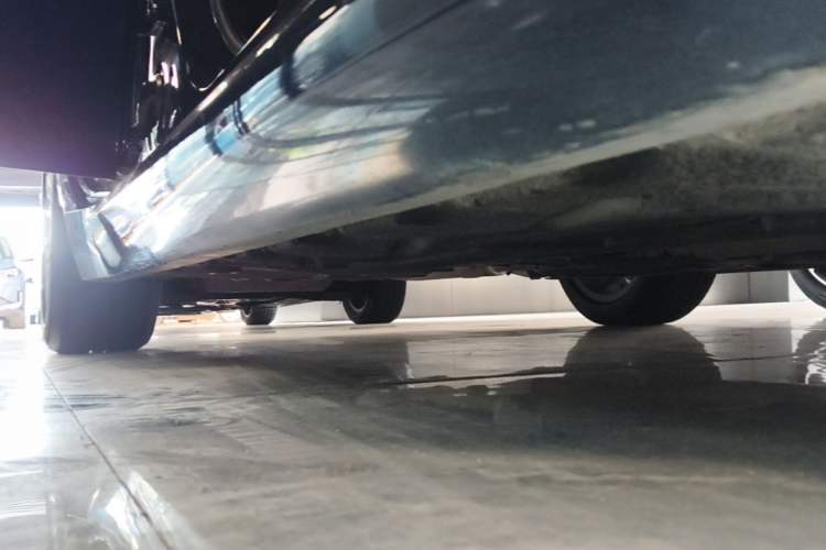 Used Alfa Romeo Giulia 2017 2.0T 200HP Elite Edition Right Side Sill