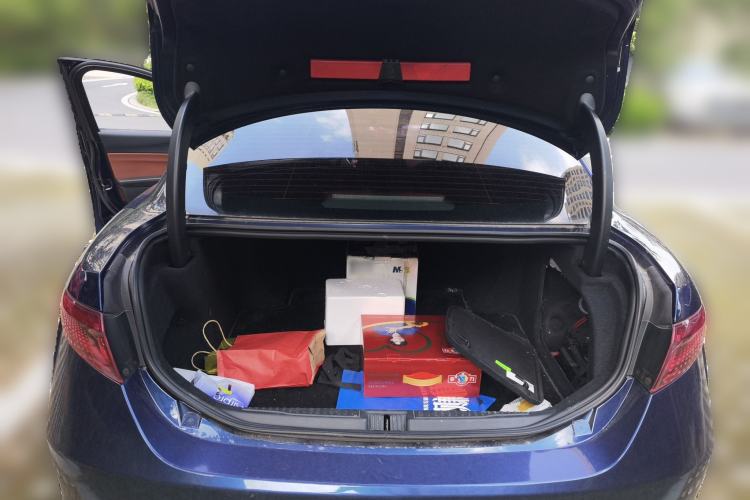 Used Alfa Romeo Giulia 2017 2.0T 200HP Elite Edition Trunk