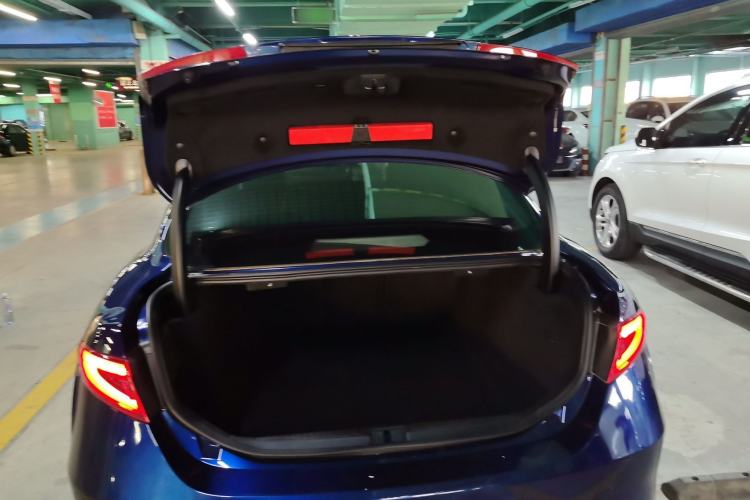 Used Alfa Romeo Giulia 2017 2.0T 280HP Luxury Edition Trunk