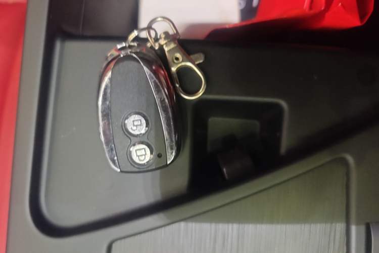 Used Alfa Romeo Giulia 2017 2.0T 200HP Elite Edition Vehicle Key