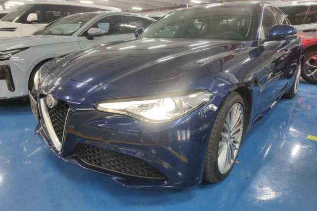 Used Alfa Romeo Giulia 2017 2.0T 200HP Luxury Edition