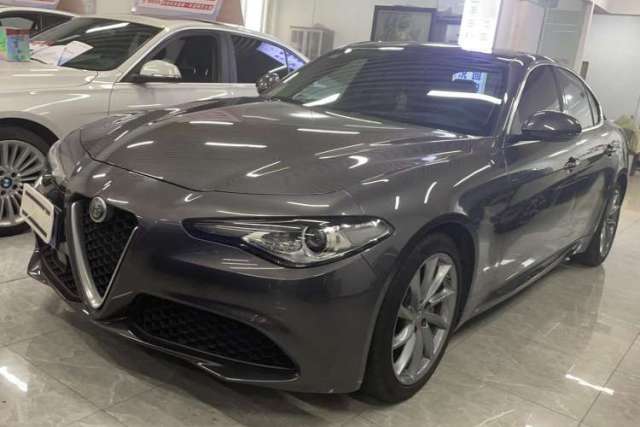 Used Alfa Romeo Giulia 2017 2.0T 200HP Luxury Edition