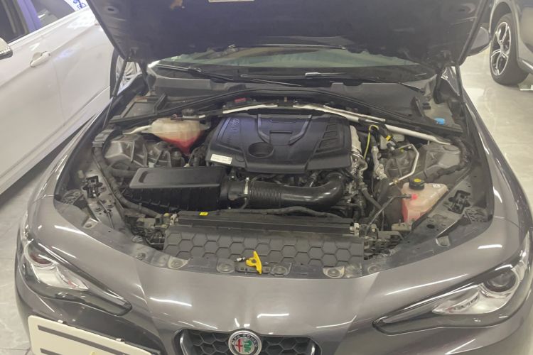 Used Alfa Romeo Giulia 2017 2.0T 200HP Luxury Edition Engine Bay