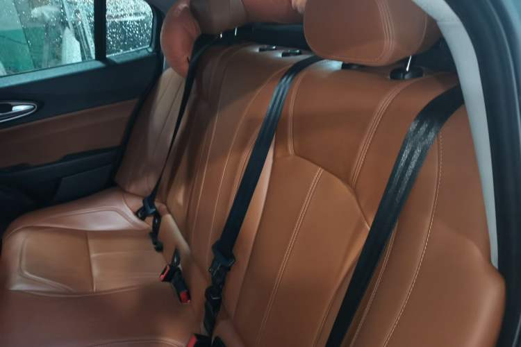 Used Alfa Romeo Giulia 2017 2.0T 200HP Elite Edition Left Rear Seat