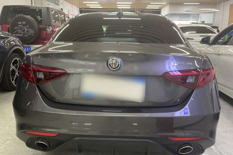 Used Alfa Romeo Giulia 2017 2.0T 200HP Luxury Edition Rear