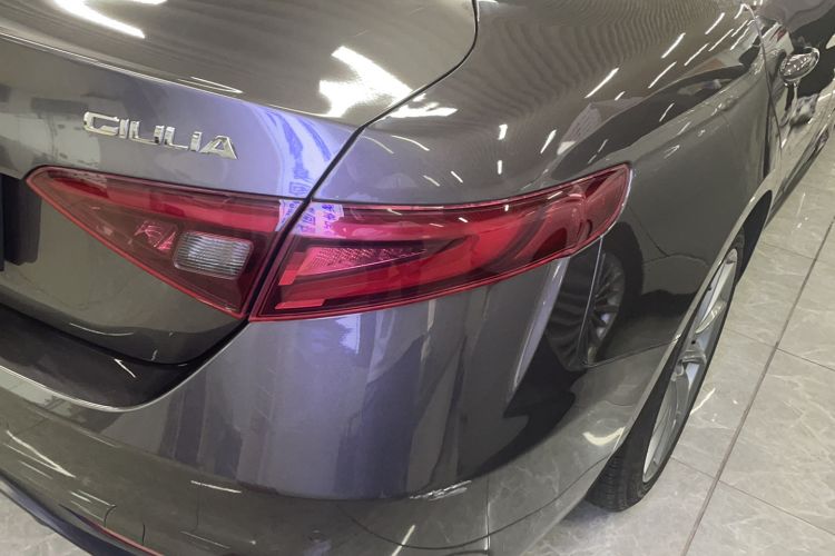 Used Alfa Romeo Giulia 2017 2.0T 200HP Luxury Edition Right Rear Taillight