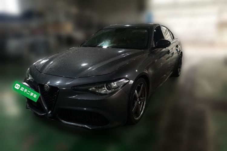 Used Alfa Romeo Giulia 2017 2.0T 200HP Elite Edition Guazi used car, China used car export, Used car for sale, Used cars, Cheapest cars for sale