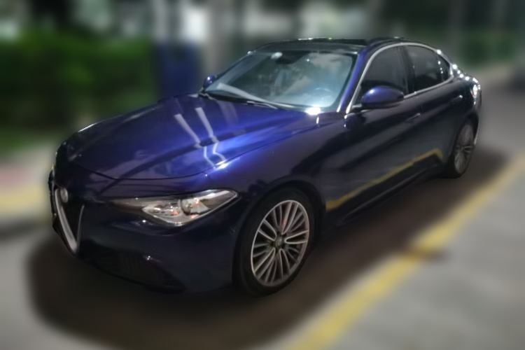 Used Alfa Romeo Giulia 2017 2.0T 200HP Luxury Edition Guazi used car, China used car export, Used car for sale, Used  cars, Cheapest cars for sale