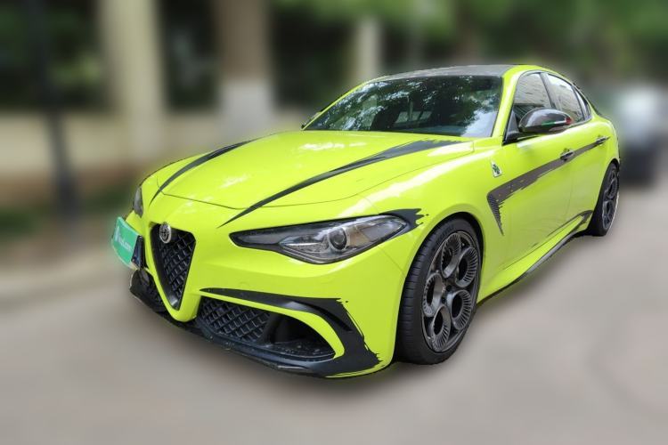 Used Alfa Romeo Giulia 2017 2.9T 510HP Four-Leaf Clover Edition Guazi used car, China used car export, Used car for sale, Used cars, Cheapest cars for sale