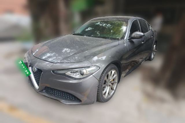Used Alfa Romeo Giulia 2017 2.0T 200HP Luxury Edition
