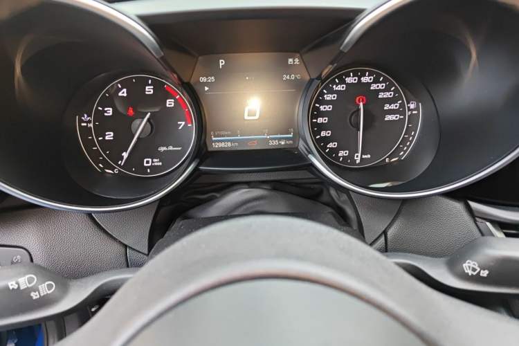 Used Alfa Romeo Giulia 2017 2.0T 200HP Luxury Edition Instrument Cluster
