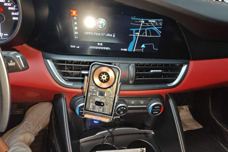 Used Alfa Romeo Giulia 2017 2.0T 280HP Luxury Edition Audio And AC Panel