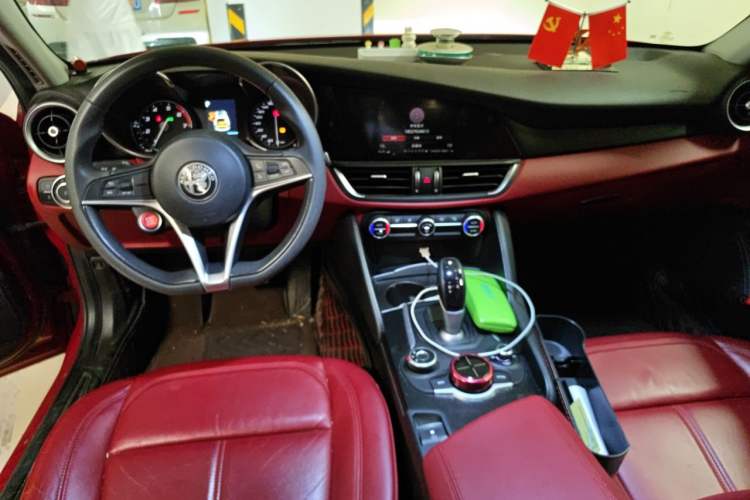 Used Alfa Romeo Giulia 2017 2.0T 200HP Elite Edition Center Console