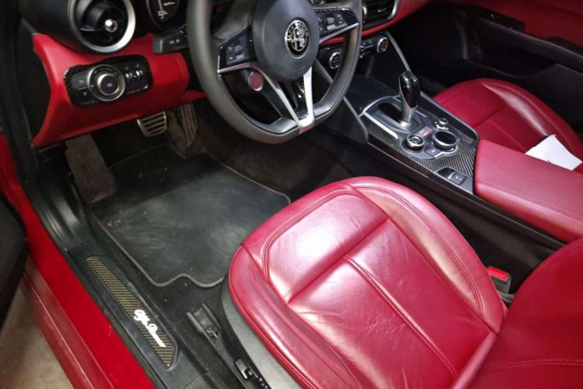Used Alfa Romeo Giulia 2017 2.0T 200HP Luxury Edition Driver Seat
